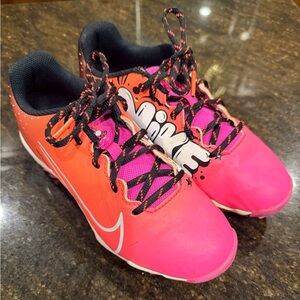 Nike Diamond Kids 4.5 Y Pink Softball Cleats